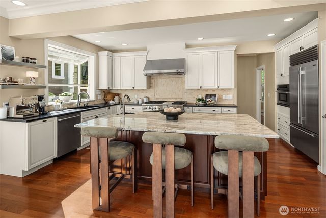 605 11th Avenue, Kirkland, WA 98033