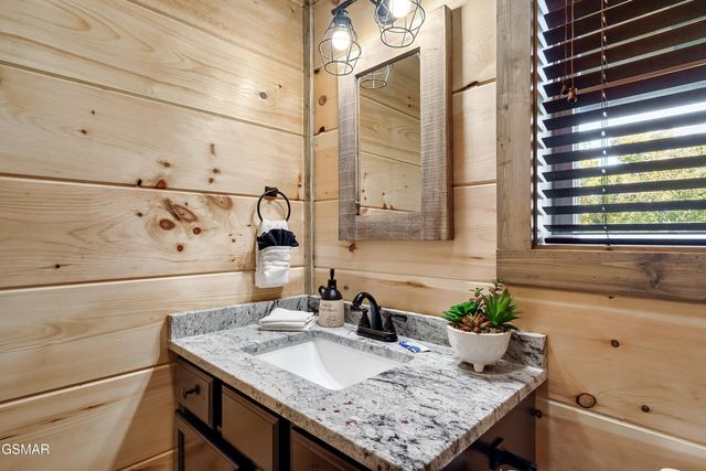 2614 Grassy Branch Loop, Sevierville, TN 37876