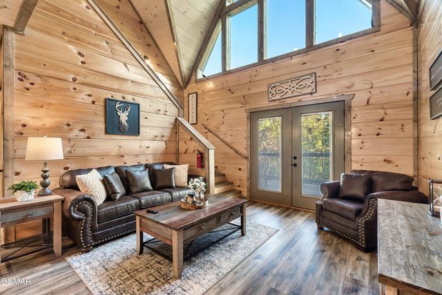 2614 Grassy Branch Loop, Sevierville, TN 37876