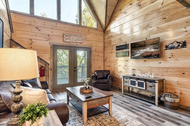 2614 Grassy Branch Loop, Sevierville, TN 37876