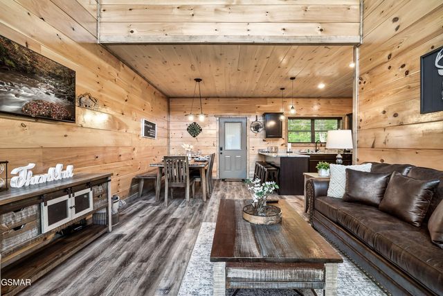 2614 Grassy Branch Loop, Sevierville, TN 37876