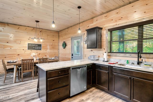 2614 Grassy Branch Loop, Sevierville, TN 37876