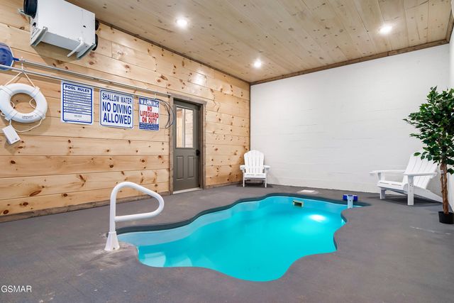 2614 Grassy Branch Loop, Sevierville, TN 37876