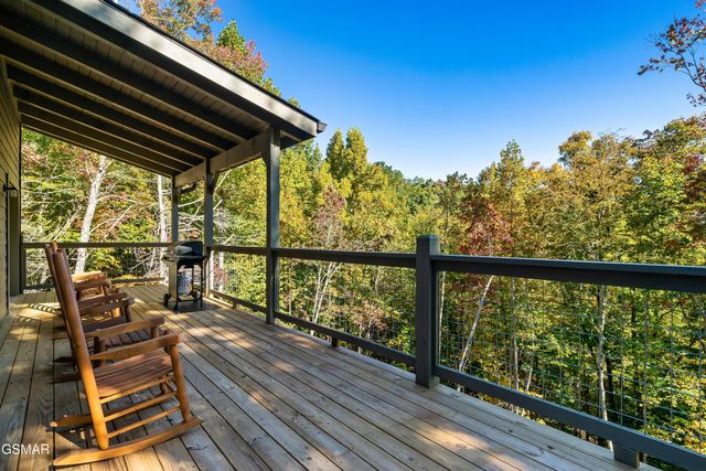 2614 Grassy Branch Loop, Sevierville, TN 37876