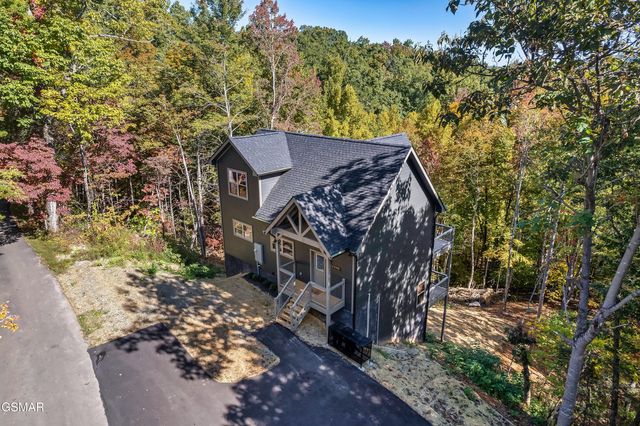 2614 Grassy Branch Loop, Sevierville, TN 37876