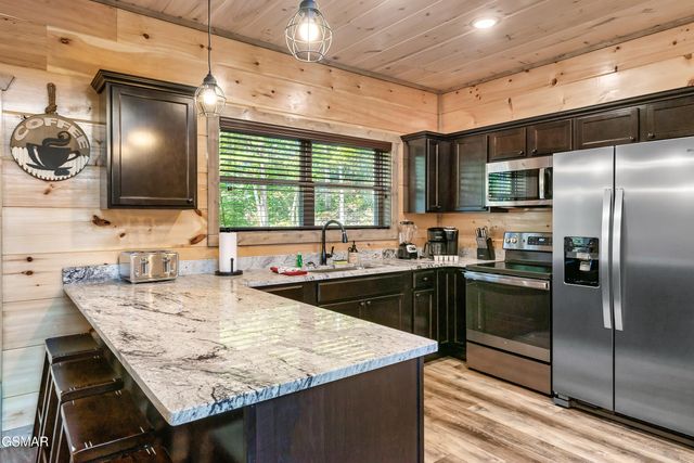 2614 Grassy Branch Loop, Sevierville, TN 37876