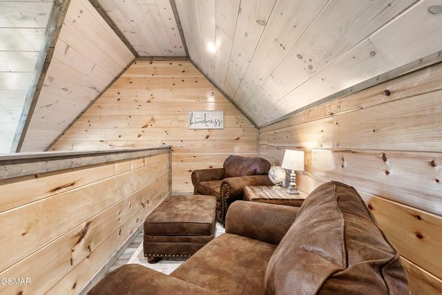 2614 Grassy Branch Loop, Sevierville, TN 37876