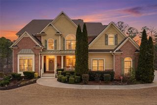 1915 Brackendale NE Road, Kennesaw, GA 30152