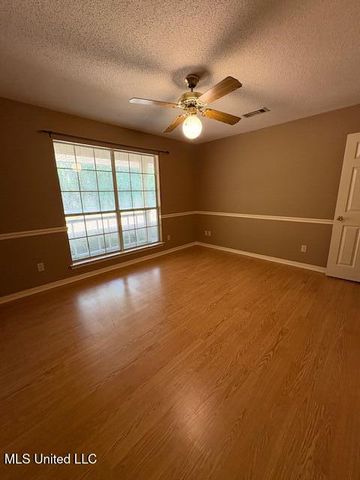 1839 E Lakeshore Drive, Carriere, MS 39426