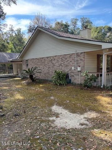 1839 E Lakeshore Drive, Carriere, MS 39426