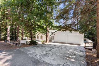4005 Garnet Rd, Pollock Pines, CA 95726