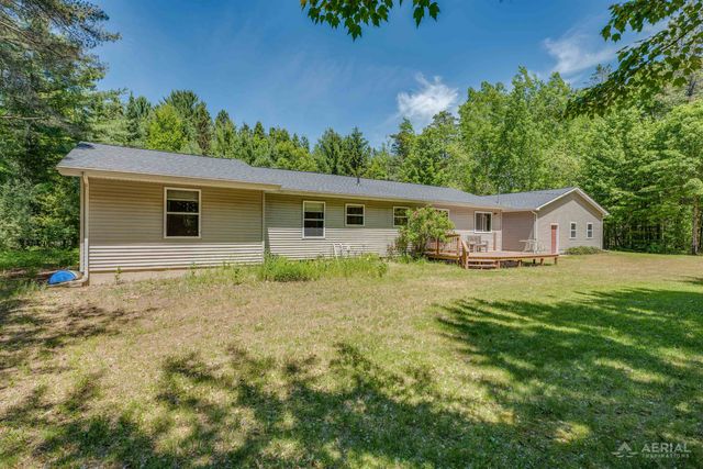 1767 W Greenwood Road, Alger, MI 48610