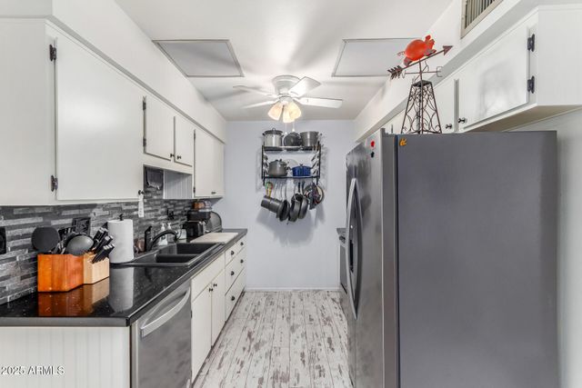 10161 W THUNDERBIRD Boulevard, Sun City, AZ 85351