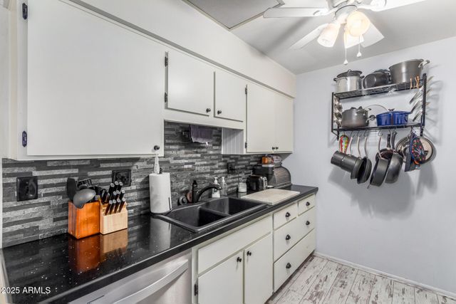 10161 W THUNDERBIRD Boulevard, Sun City, AZ 85351