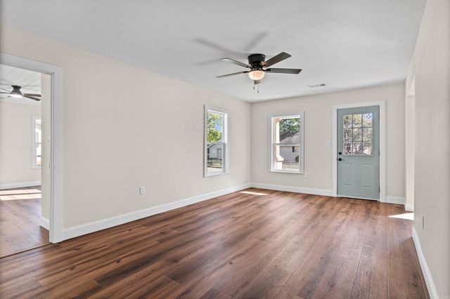 207 N. Sowell St., Searcy, AR 72143