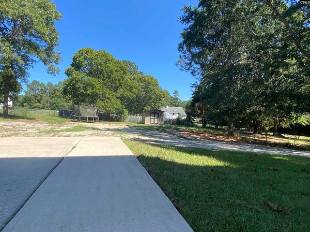 301 S Village Lane, Lugoff, SC 29078