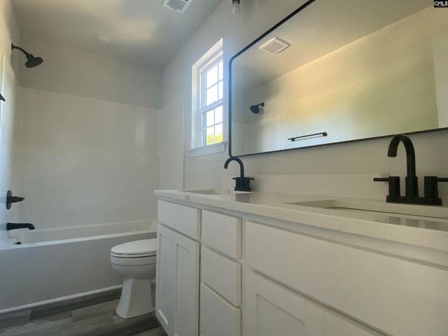 301 S Village Lane, Lugoff, SC 29078
