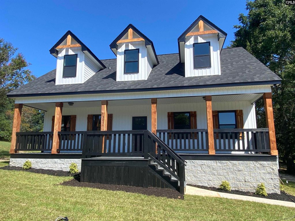 301 S Village Lane, Lugoff, SC 29078