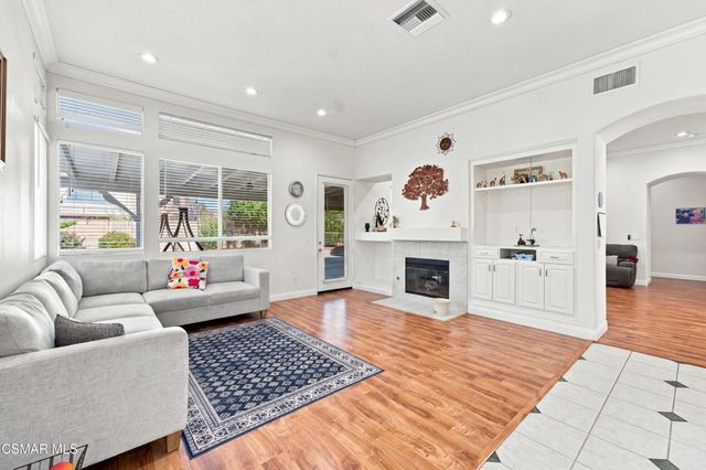 2809 Cimmaron Avenue, Simi Valley, CA 93065