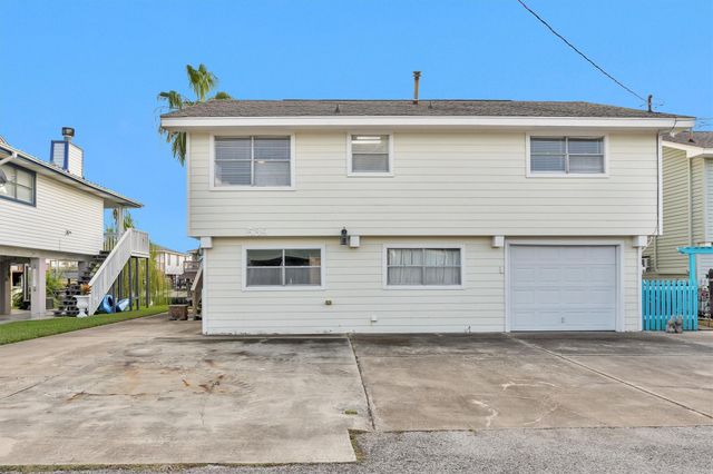 539 Pompano Street, Bayou Vista, TX 77563