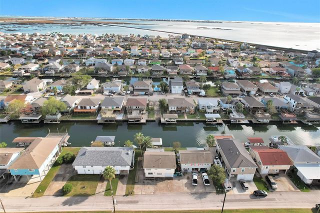 539 Pompano Street, Bayou Vista, TX 77563
