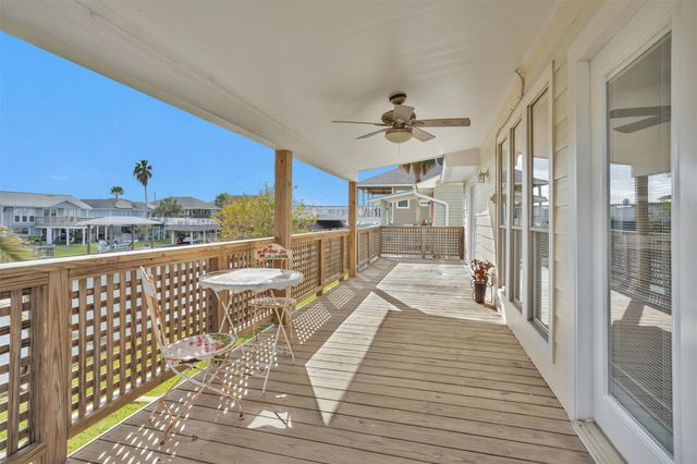 539 Pompano Street, Bayou Vista, TX 77563