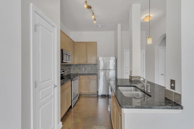 3000 Vanderbilt Pl Apt 103, Nashville, TN 37212