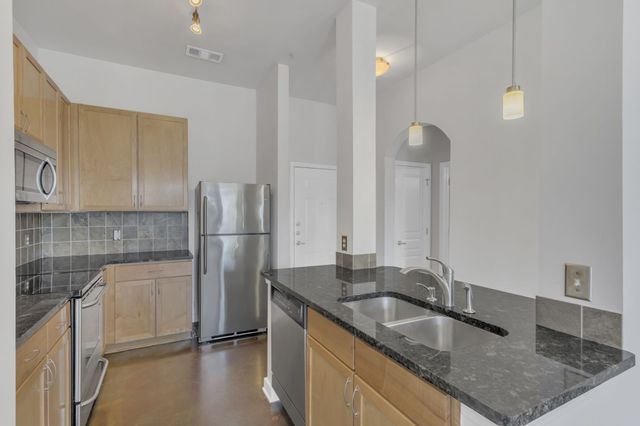 3000 Vanderbilt Pl Apt 103, Nashville, TN 37212