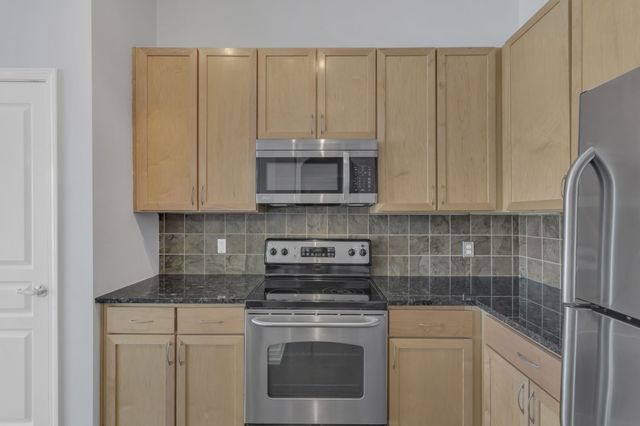 3000 Vanderbilt Pl Apt 103, Nashville, TN 37212