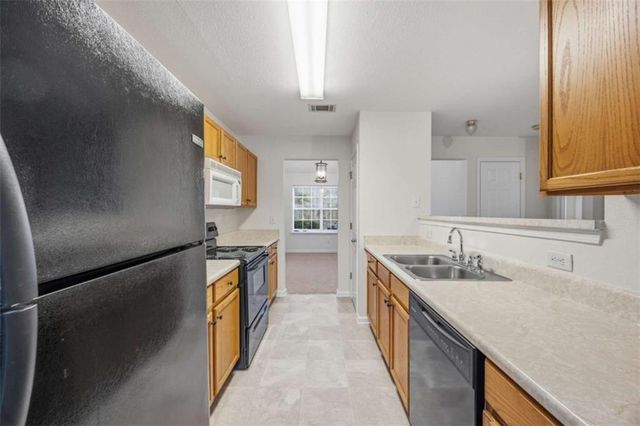 4308 Ravenwood Drive, Union City, GA 30291