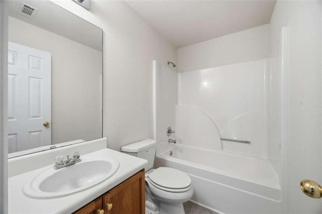 4308 Ravenwood Drive, Union City, GA 30291