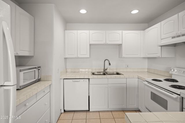 260 COFFEE POT Drive 6, Sedona, AZ 86336