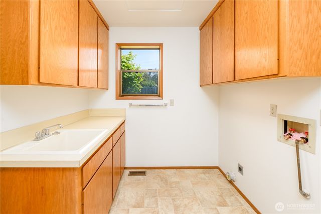 164 Calbert Rd, Port Angeles, WA 98362
