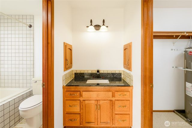 164 Calbert Rd, Port Angeles, WA 98362