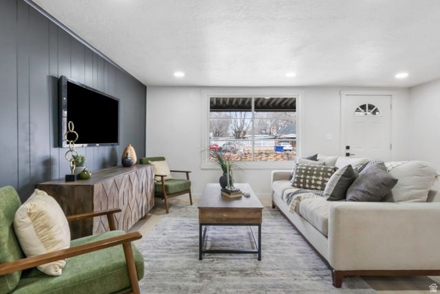 1597 W STRATFORD AVE, West Valley City, UT 84119