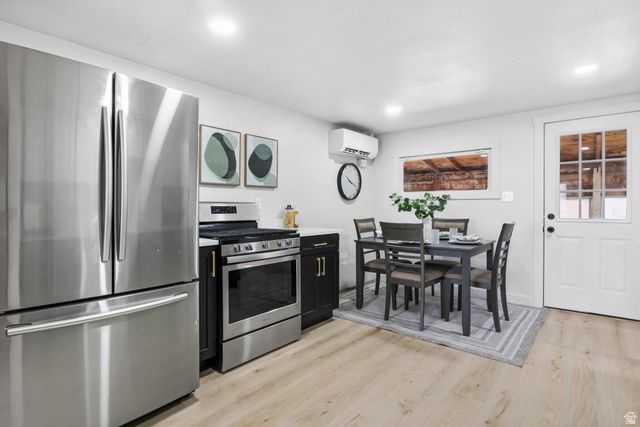 1597 W STRATFORD AVE, West Valley City, UT 84119