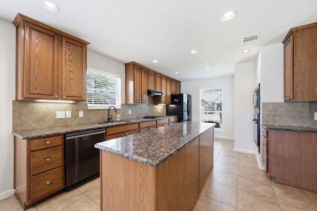 2303 Casa Grande Drive, League City, TX 77573