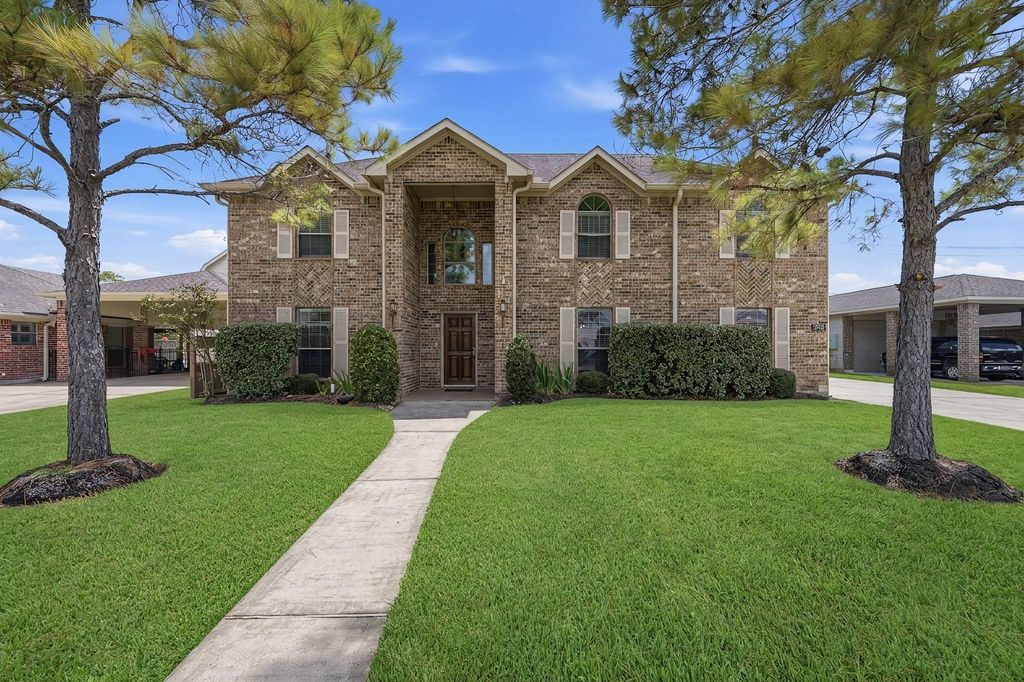 2303 Casa Grande Drive, League City, TX 77573