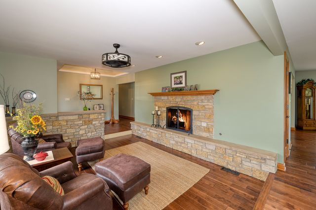 704 N First Street, Elburn, IL 60119