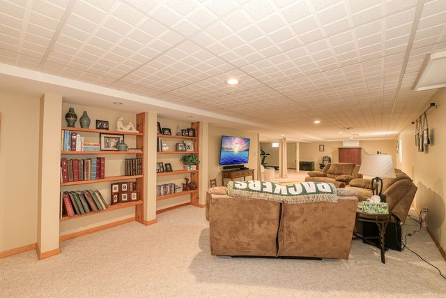 704 N First Street, Elburn, IL 60119