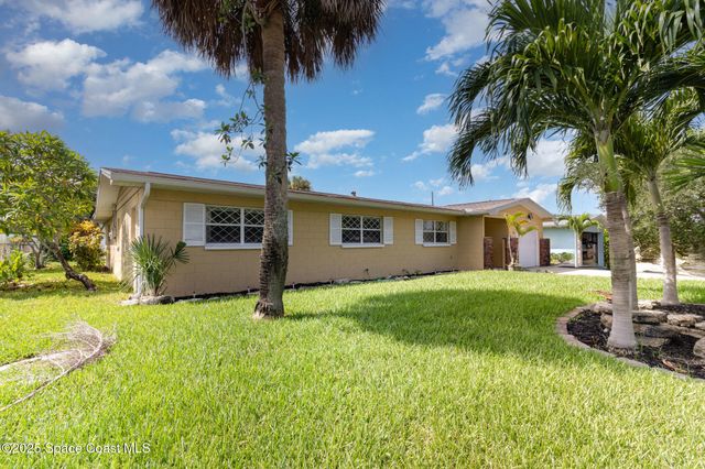276 Curacau Drive, Cocoa Beach, FL 32931