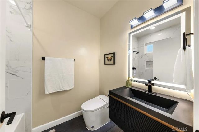 1081 Loma Avenue, Long Beach, CA 90804