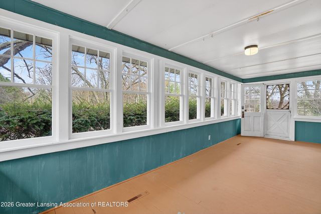 11484 Columbia Highway, Eaton Rapids, MI 48827