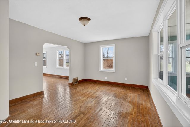 11484 Columbia Highway, Eaton Rapids, MI 48827