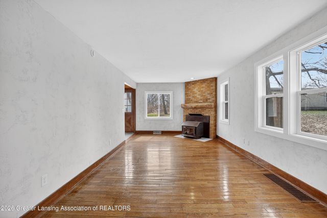 11484 Columbia Highway, Eaton Rapids, MI 48827