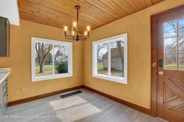 11484 Columbia Highway, Eaton Rapids, MI 48827