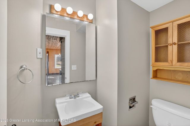 11484 Columbia Highway, Eaton Rapids, MI 48827