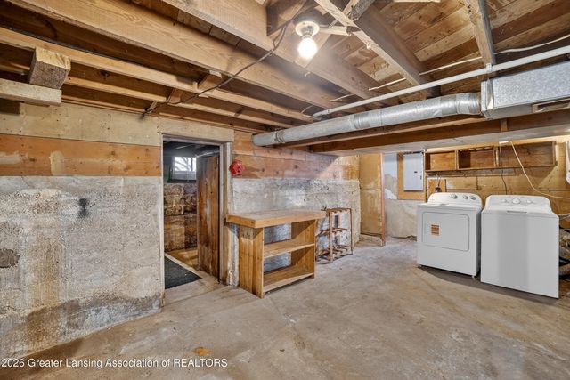 11484 Columbia Highway, Eaton Rapids, MI 48827