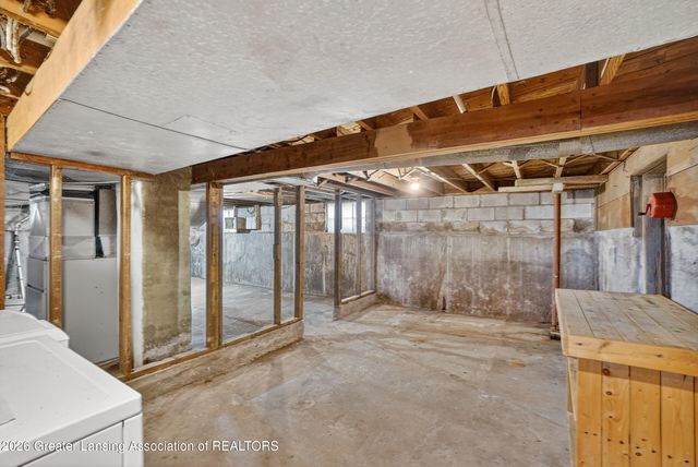 11484 Columbia Highway, Eaton Rapids, MI 48827