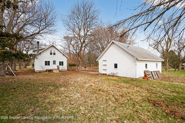 11484 Columbia Highway, Eaton Rapids, MI 48827